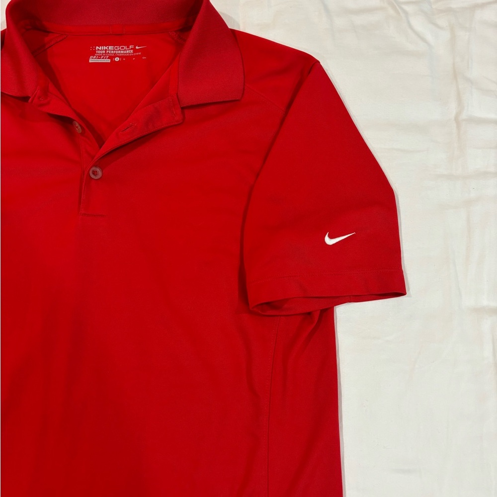NikeGolf Tour Performance Dri-Fit size small in red
